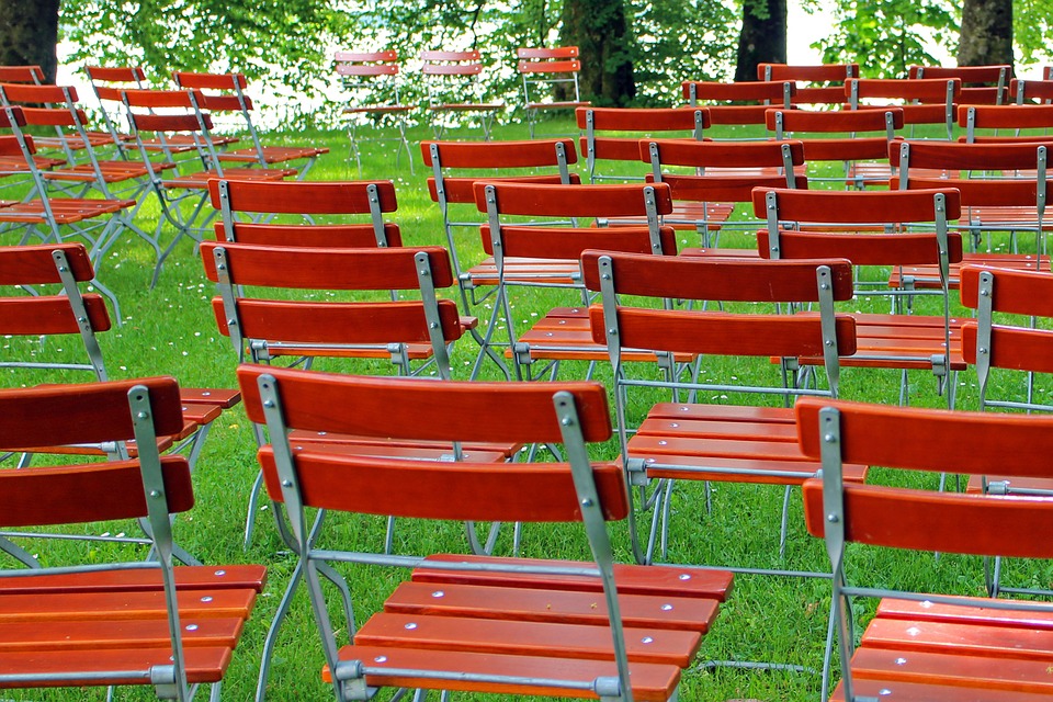 Comment j’ai le cul entre deux chaises…